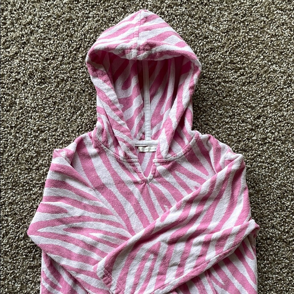 ✨3 for $20✨ Pottery Barn Kids Pink and White Zebra Print Robe